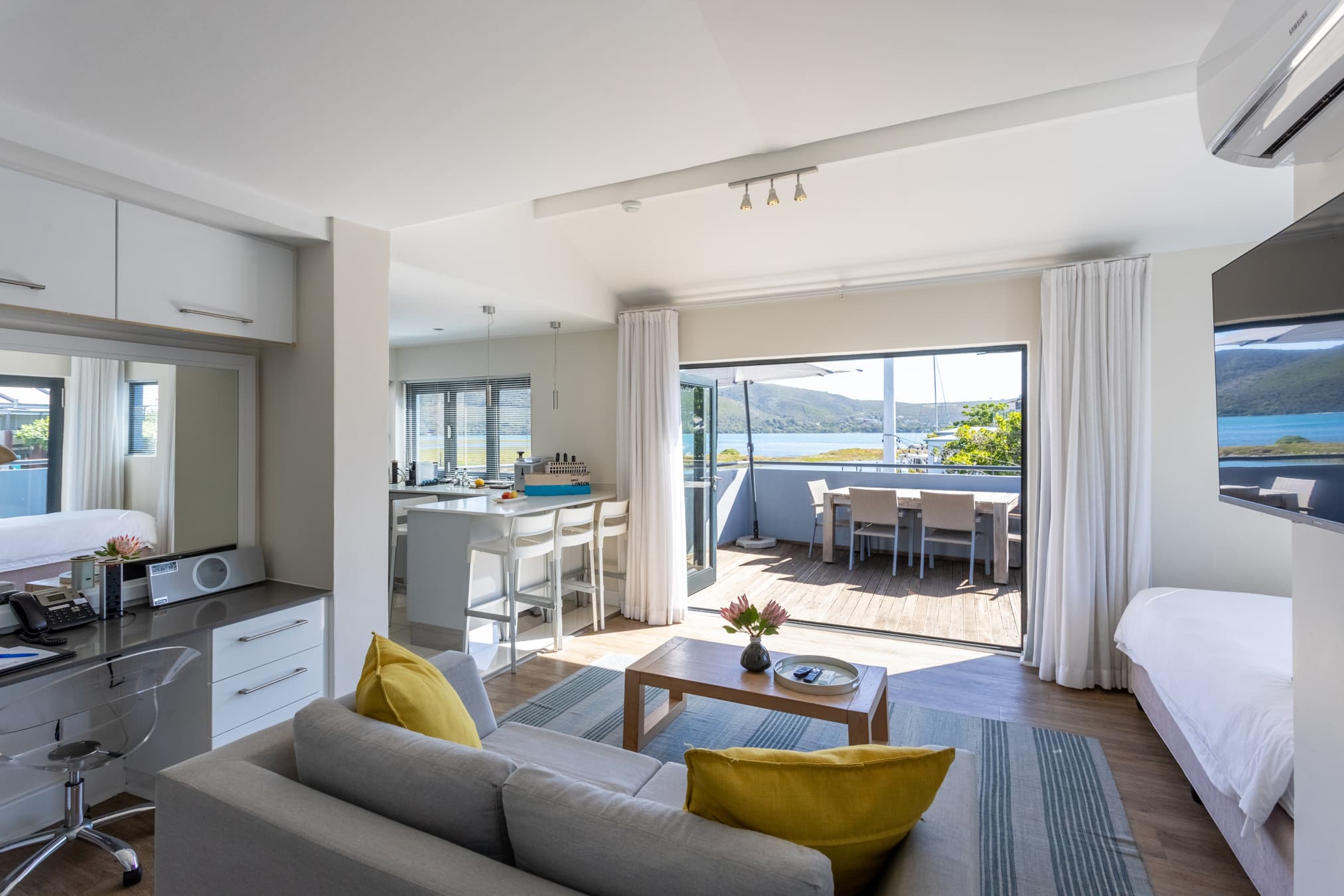 Lagoon & Canal Suites